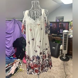 Listicle  brand white floral cold shoulder short sleeve dresss size small